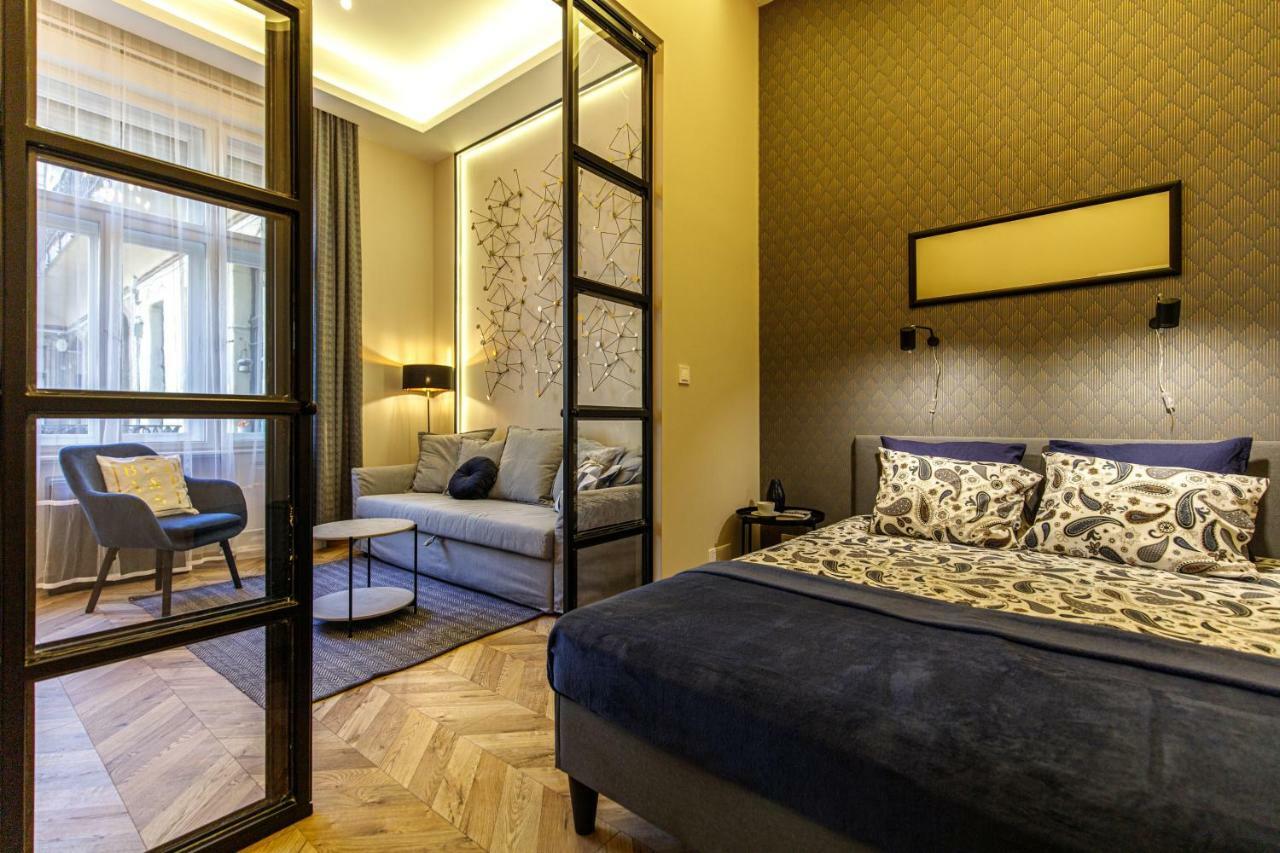E13 - Elegant * Budapeste